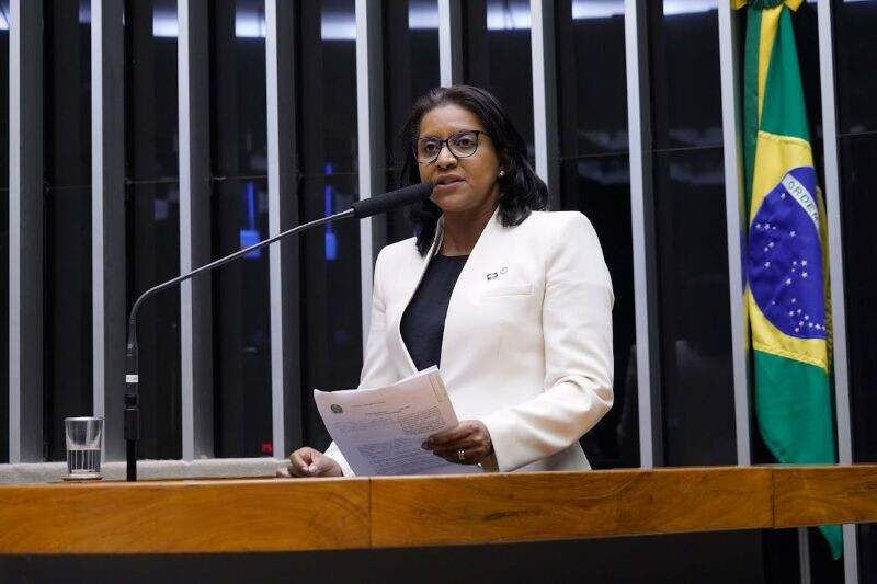 “Inversão dos valores”, critica deputada após Abílio afirmar que mulheres abortam para curtir a vida