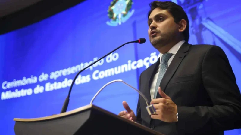 Quem é Juscelino Filho, ministro de Lula indiciado pela PF por corrupção