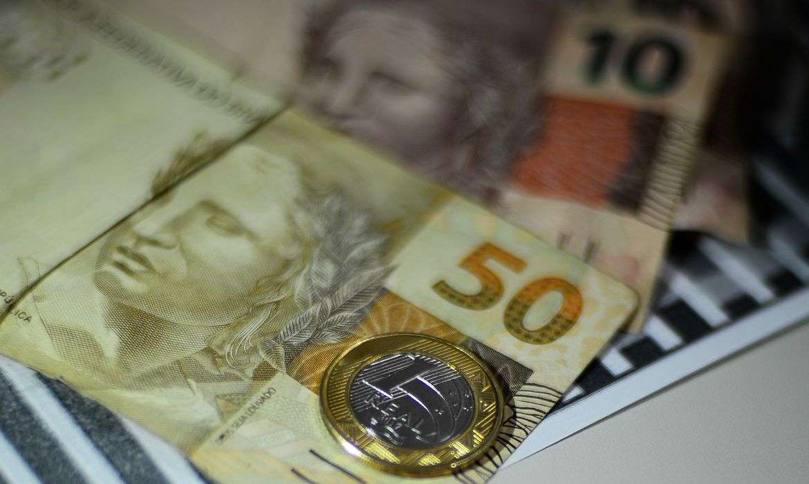 82% dos inadimplentes sofreram impacto na saúde física ou mental pelas dívidas em atraso, revela pesquisa CNDL/SPC Brasil