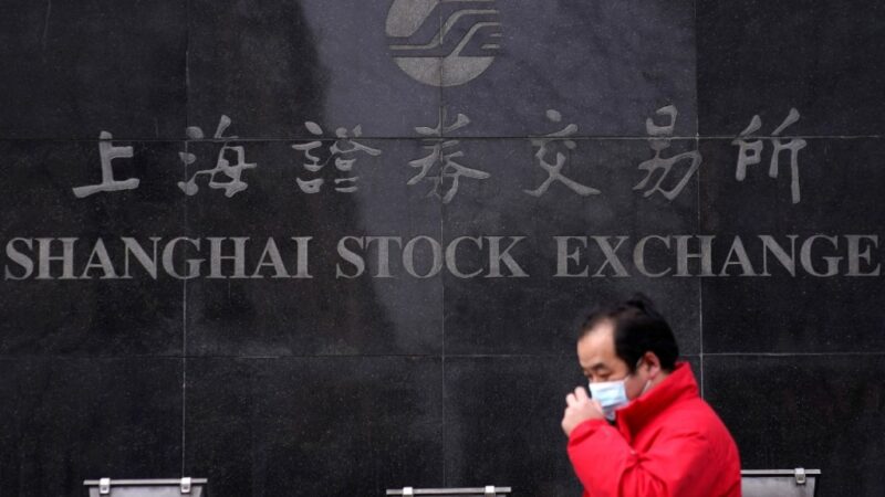 Ações chinesas recuam e apostas sobre juros americanos impulsionam Hong Kong
