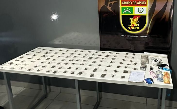 Homem é preso pela Polícia Militar com moto furtada e 100 porções de maconha