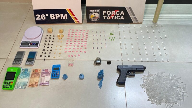 Força Tática prende mulher por tráfico e apreende 118 porções de entorpecentes