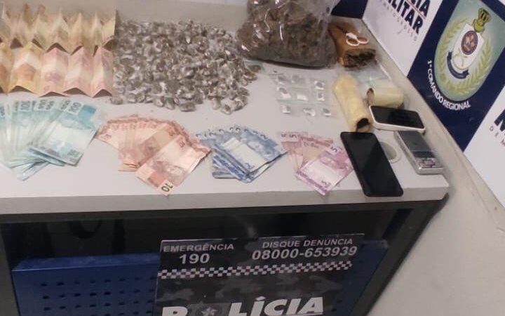 Polícia Militar prende homem com mais de 170 porções de drogas em Cuiabá