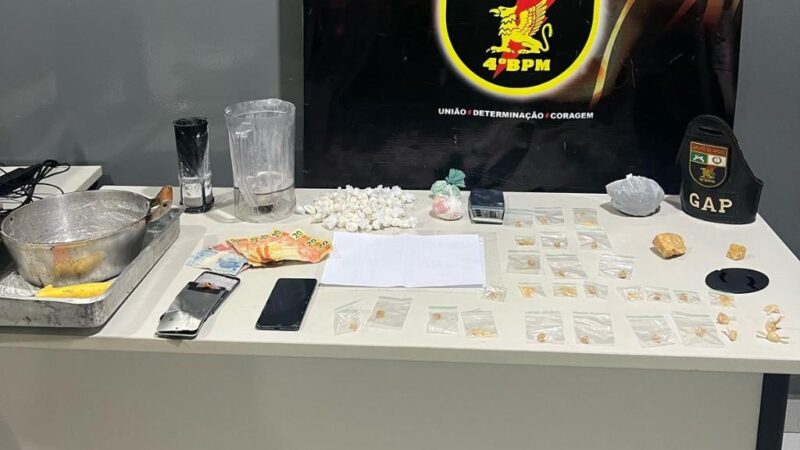 Polícia Militar prende cinco homens por tráfico e apreende mais de cem porções de drogas em VG