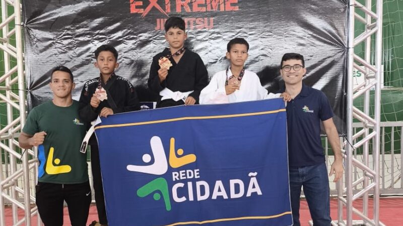 Atletas da Rede Cidadã conquistam 30 medalhas e troféu em campeonato estadual